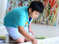 11-Year-Old Vietnamese Art Prodigy Shatters Sales Records